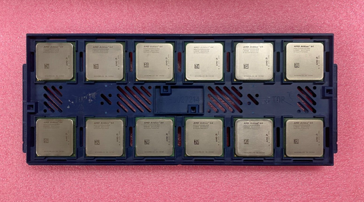 Vintage & New AMD Athlon 64 3000/3200 Socket 939 ADA3000DAA4BW