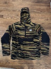 The North Face Campshire Sherpa Fleece Pullover Hoodie Size Small