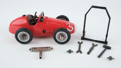 Schuco 1070 Grand Prix Racer rot Startnummer 3 mit Zubehör | eBay