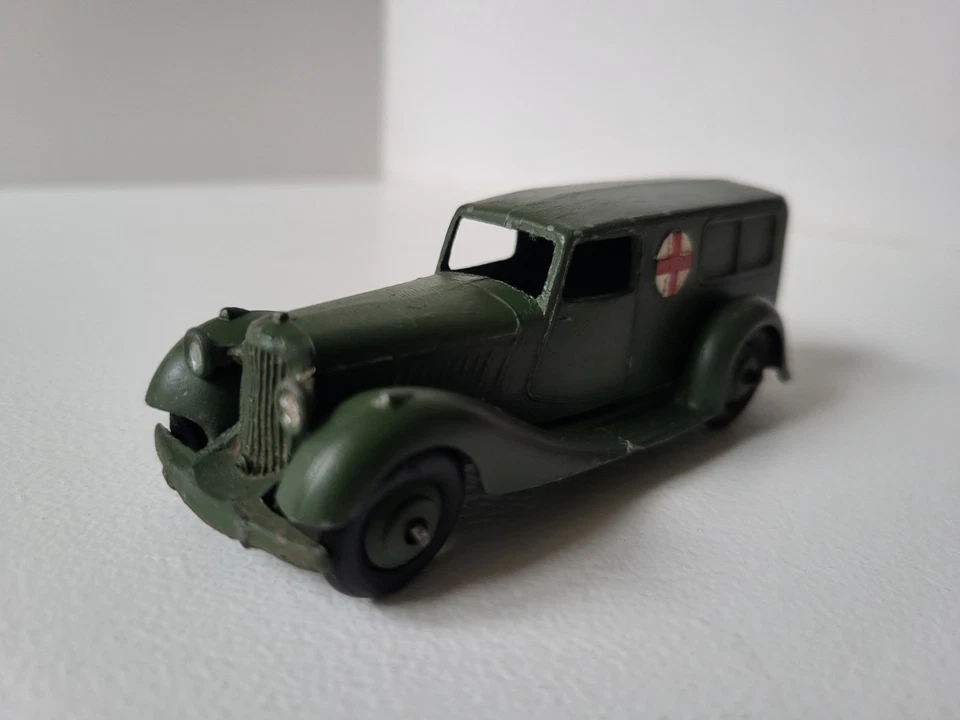 Ambulancia Militar Dinky Toy Nº 30F - Edición Sudafricana Foto 2 de 4