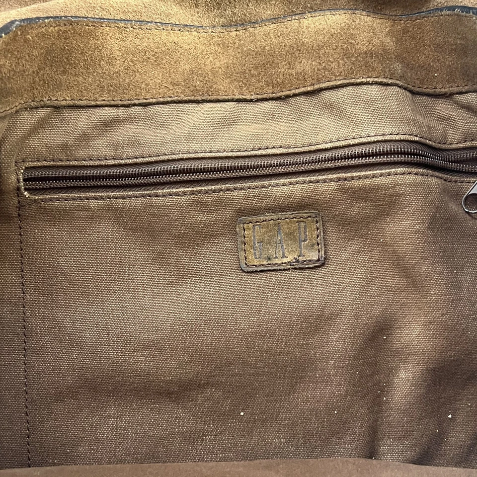 Bolso Mensajero Gap Vintage Marrón Gamuza Cuero Genuino 16 x 12 pulgadas Foto 4 de 4