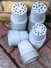 750, used, 9 cm, 7 cm deep, Grey Round Plastic Plant Flower Nursery Pots