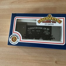 Bachmann 33-151 9 Plank Coke Wagons x 2 Flockton Coal Co Ltd, OO Gauge, Boxed