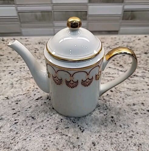 Fitz And Floyd Alexandria Coffee/Tea Pot. Gold Trim. Excellent Condition.