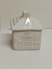 MULINO BIANCO 92 ZUCCHERIERA CASA IN CERAMICA BIANCA CM. 10 H. VINTAGE