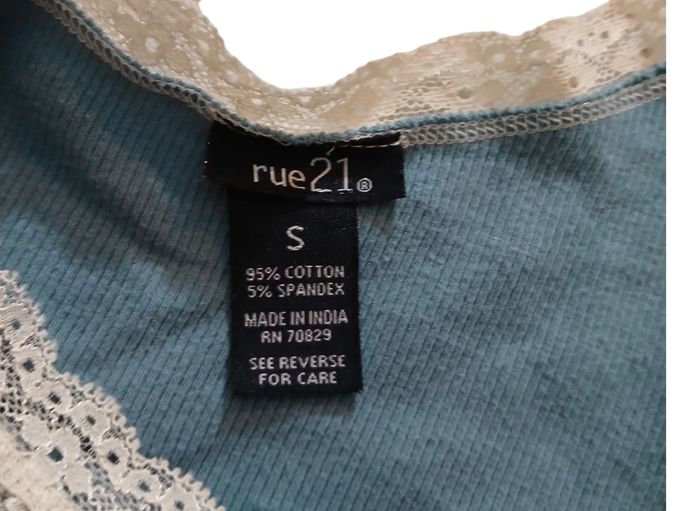 Rue21 Y2k Azul Crema Encaje Recortado Capas Cami Tanque Juniors Pequeña Coqueta Foto 2 de 4