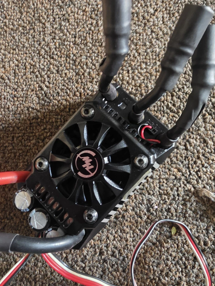 Hobbywing max5 3-8S LiPo Waterproof 1/5 Brushles ESC For RC Car (Max5 Hobbywing - Image 3 of 4