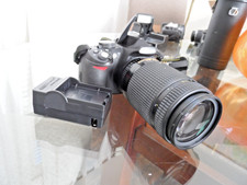 NIKON D3100 SLR DIGITAL WORKING CAMERA BUNDLE NIKON ED 70-300 TELEPHOTO LENS