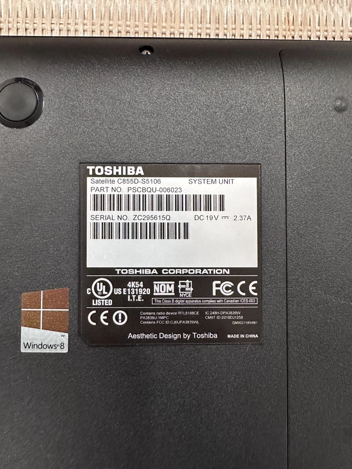 Toshiba Satellite C855D-S5106 Laptop NEEDS BATTERY  - Image 3 of 4