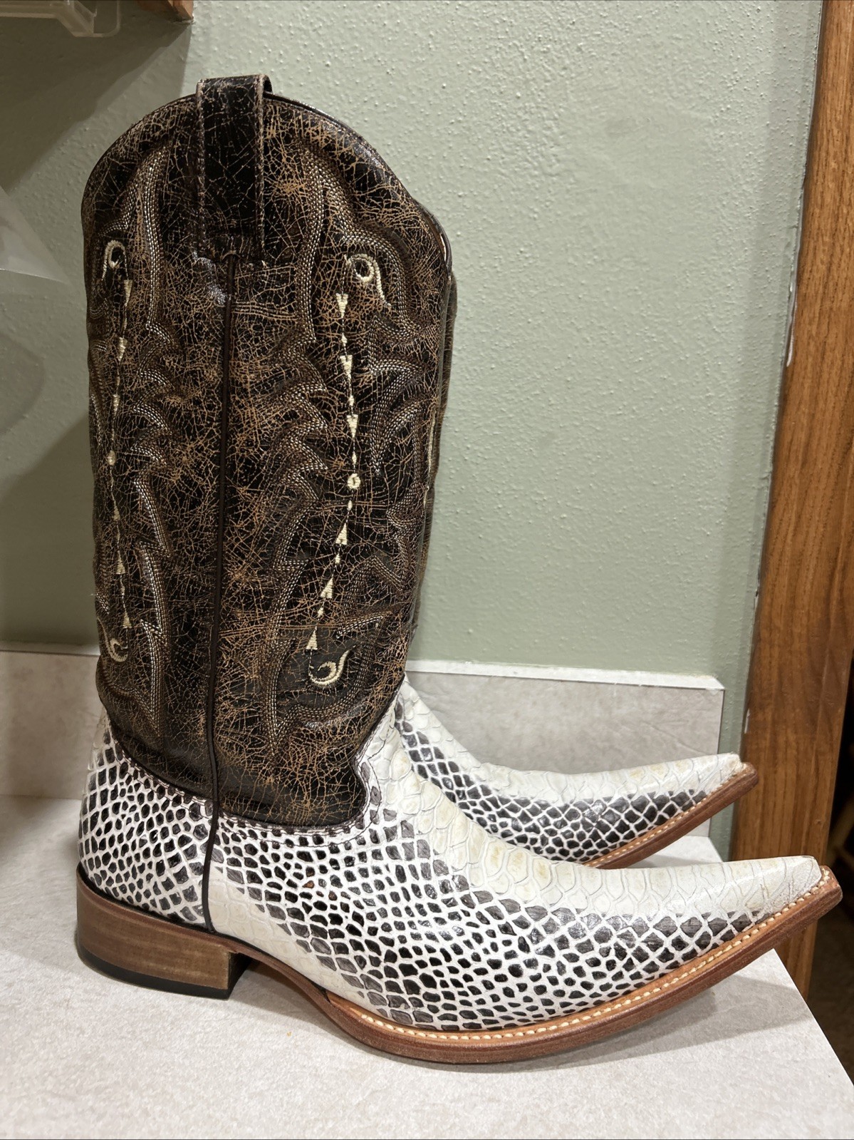 Forastero White Python Reptile Leather Boots Cowb… - image 7