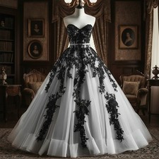 Black White Wedding Dresses Floral Lace Appliques Sweetheart Gothic Bridal Gowns
