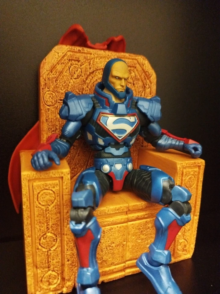 DCuc Armored Lex Luthor Superman Power Suit CnC (Mattel 2018) Trono Mcfarlane - Immagine 3 di 3