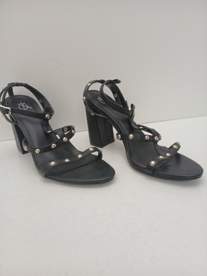 Schwarze Kunstleder Riemchen Nieten Blockabsatz Sandalen Gr. UK 7 von 4th Reckless.