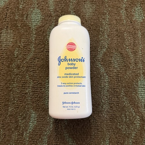 Discontinued JOHNSON'S Medicated Baby Powder with Zinc Oxide - 15 oz