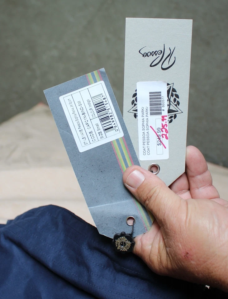 35-28 Novo em folha Pessoa feminino pequena jaqueta esportiva Sophia parka era 249,99 - Imagem 4 de 4