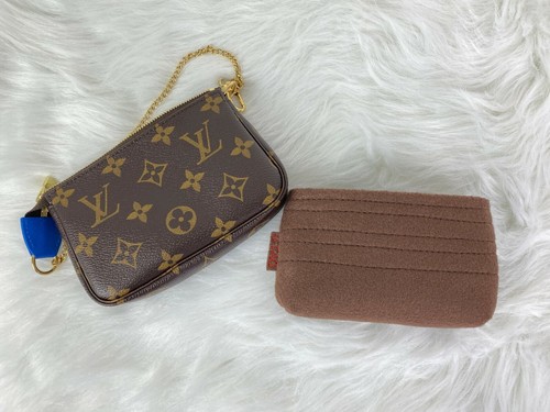 louis vuitton pochette organizer