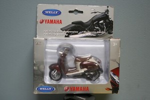 Welly Die Cast Motorcycle Copper Yamaha 1999 Vino YJ50R, 1:18 Scale