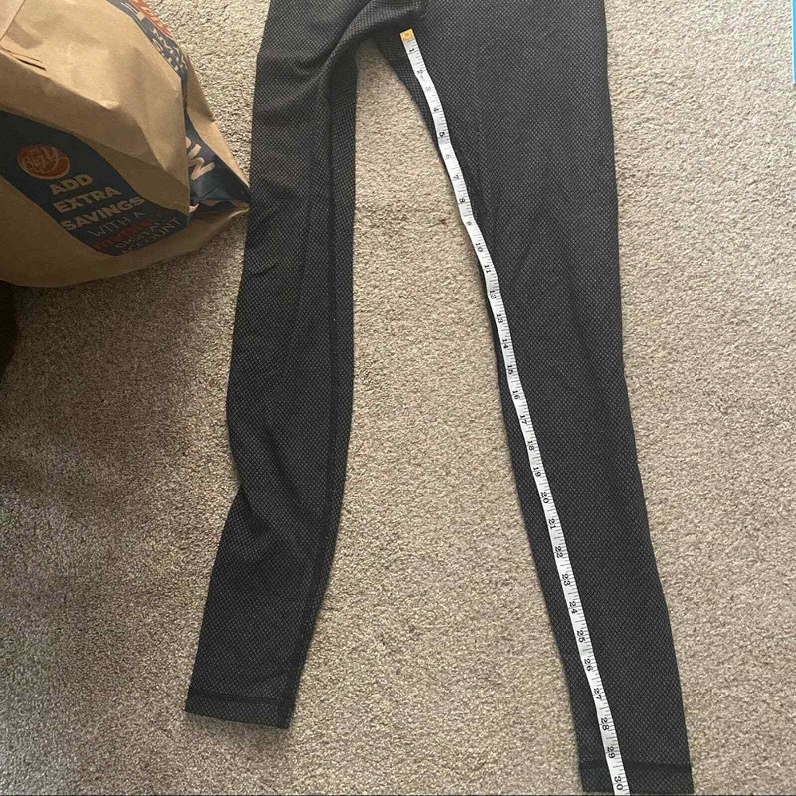 Lululemon gray pattern wunder under leggings size… - image 7
