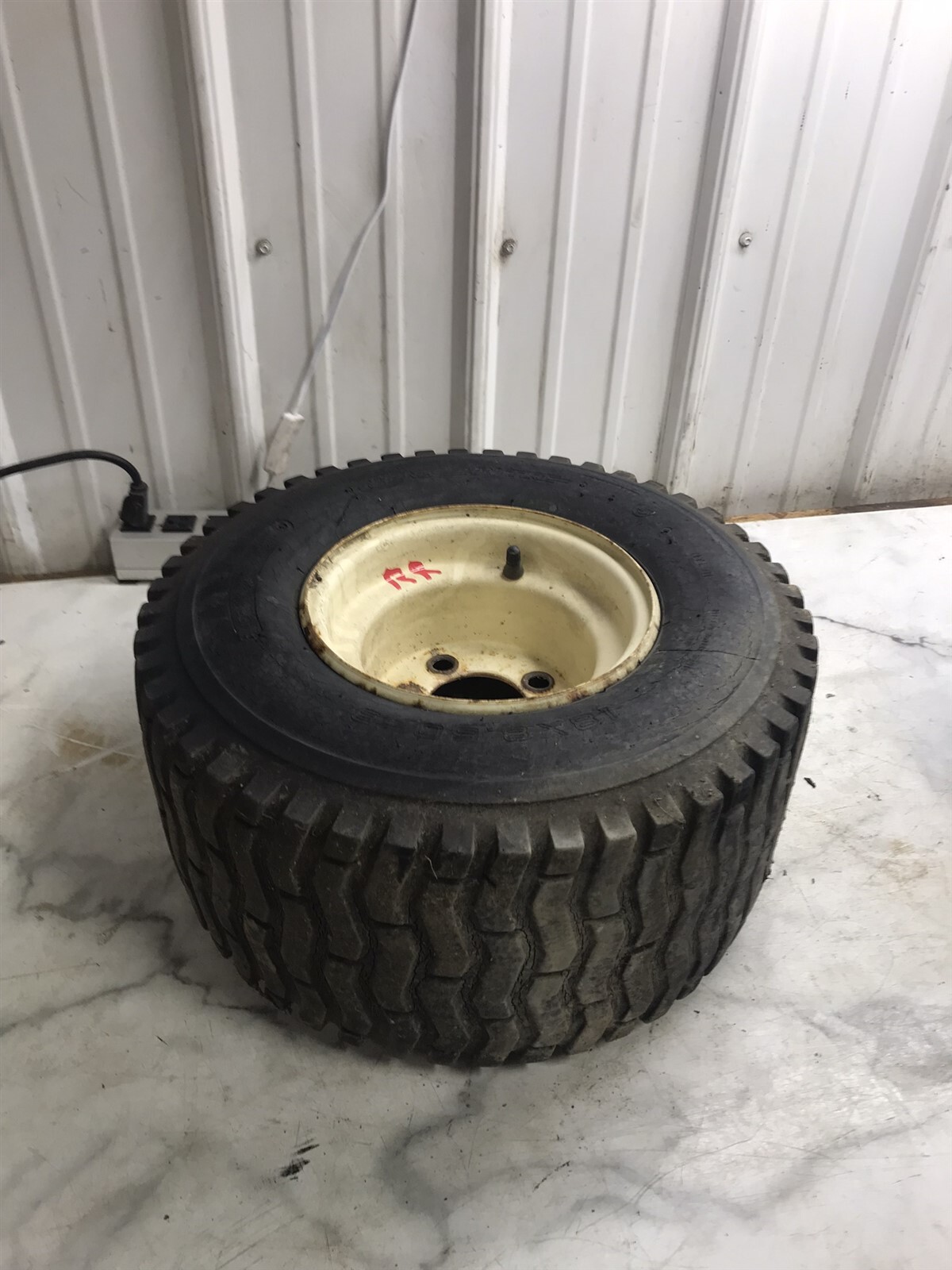95 Yamaha G14 Gas Golf Cart Rear Wheel Rim and Tire Replacement