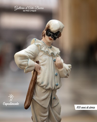 Porcellana Capodimonte.Maschera di Carnevale. Pulcinella Firmato Merli. - Foto 2 di 7