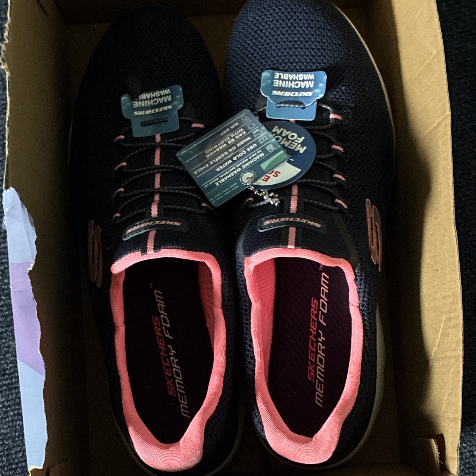SKECHERS Memory Foam women&rsquo;s Low Top Lace-Up Athletic Sneakers Black/Pink