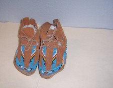 SIOUX BROWN BEADED MOCCASINS