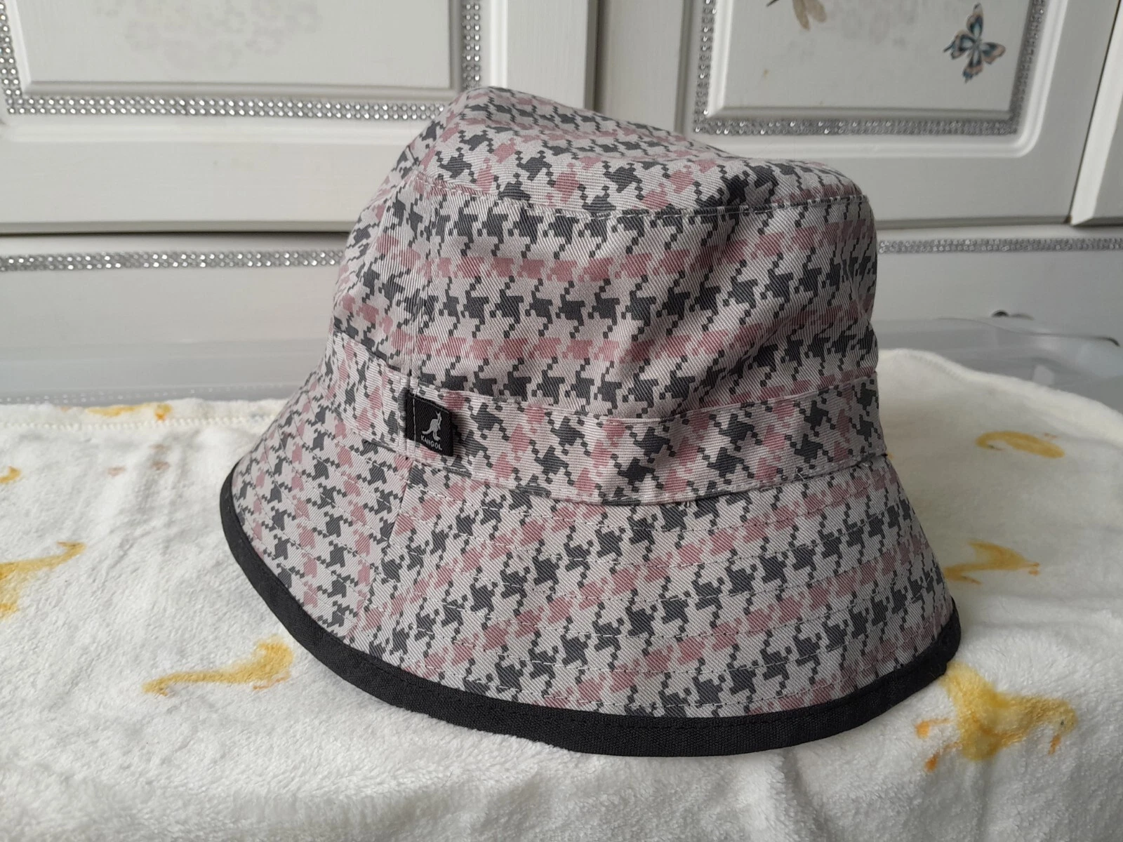 Mens Kangol Vintage Bucket Hat Reversible Geometric small 21" festival/ sun hat