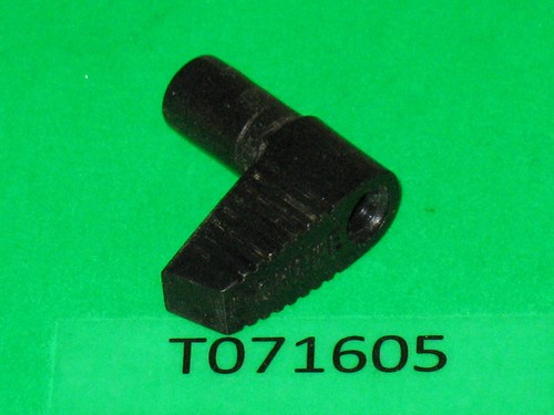 Genuine McCULLOCH 83870 choke knob & 110672 screw, Mini Mac 1 6 25 30 35 120 130 - Picture 3 of 3