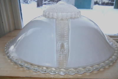 VTG 3-CHAIN SHADE BEADED RIM WHITE TEXTURE INSIDE CLEAR RAISED BOTTOM & DIVIDERS