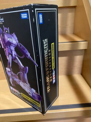 Takara Tomy Transformers Masterpiece MP-29 Laserwave Shockwave