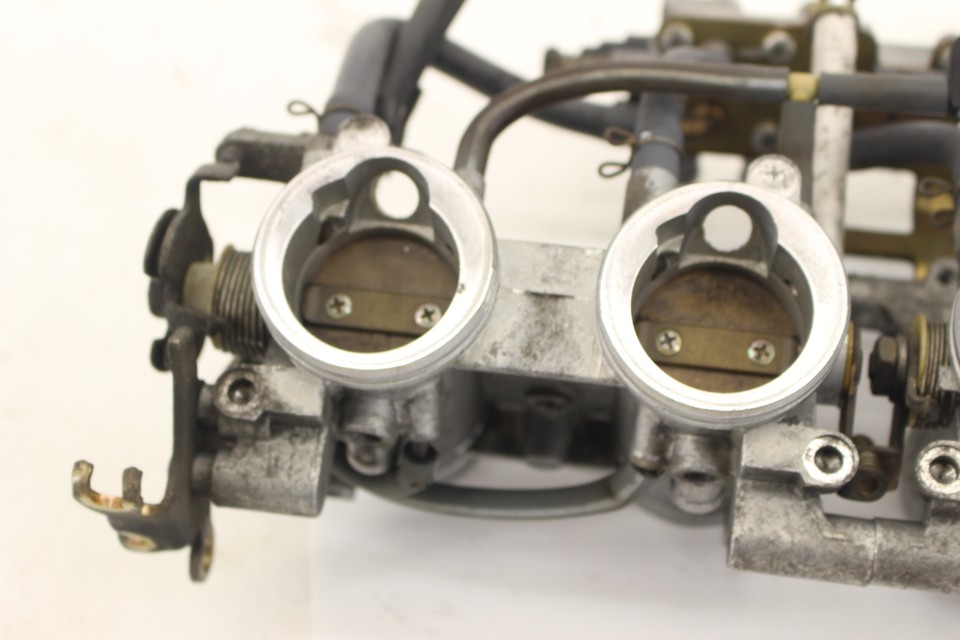 2006 Yamaha Fz6 Oem Main Fuel Injector Throttle Body Pressure Sensor