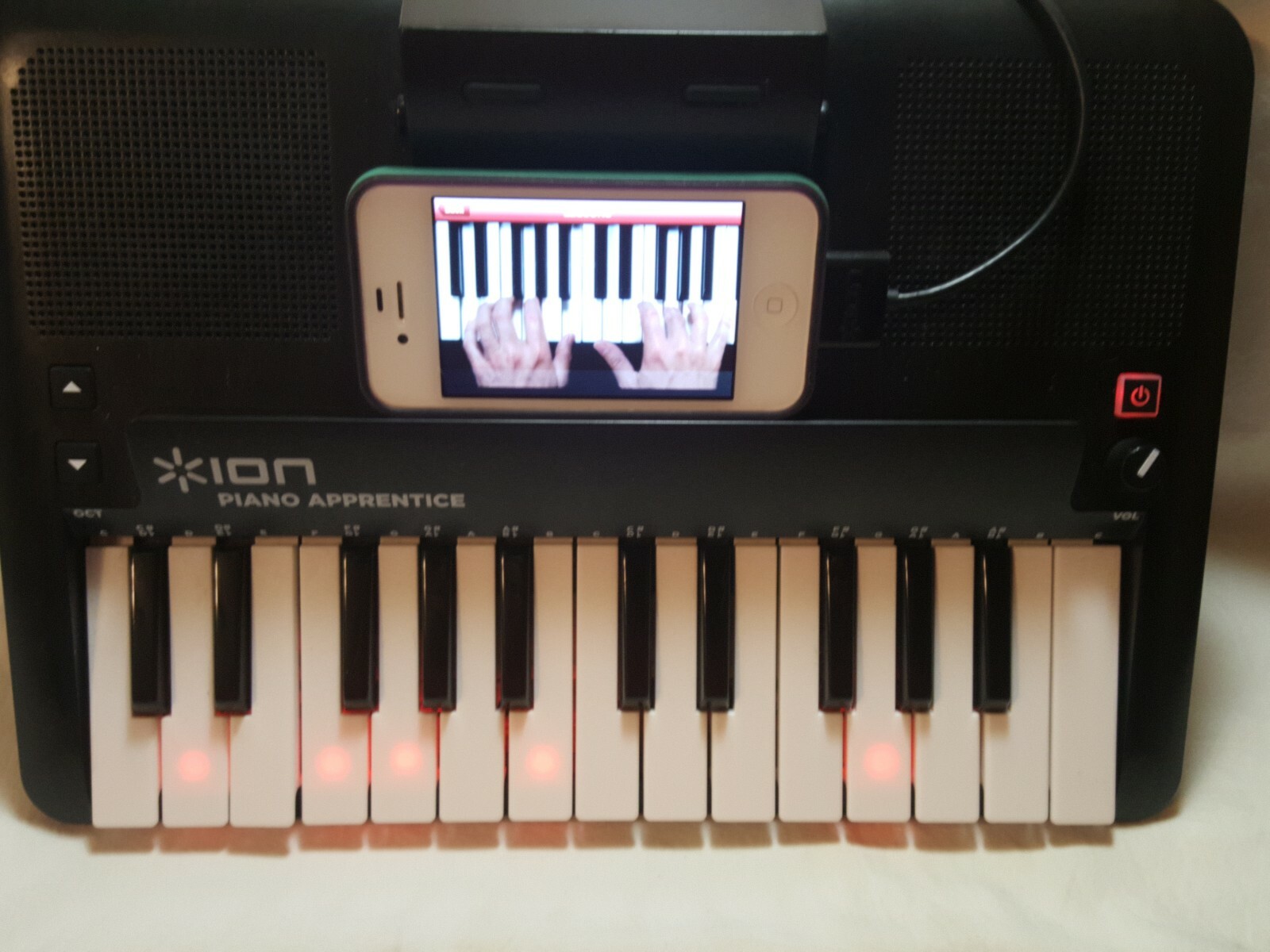 ION PIANO APPRENTICE 25Note Lighted Keyboard for iPad iPod and iPhone