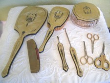 COLLECTIBLE VINTAGE DUPONT 10 PIECE PYRALIN CELLULOID ART DECO VANITY SET
