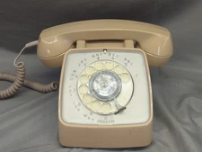 Vintage GTE Automatic Electric Tan Rotary Desk Telephone Model 80