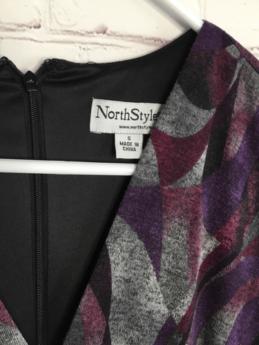 Splendido abito midi stile nord modello vortice taglia S viola elegante e versatile - Foto 2 di 12