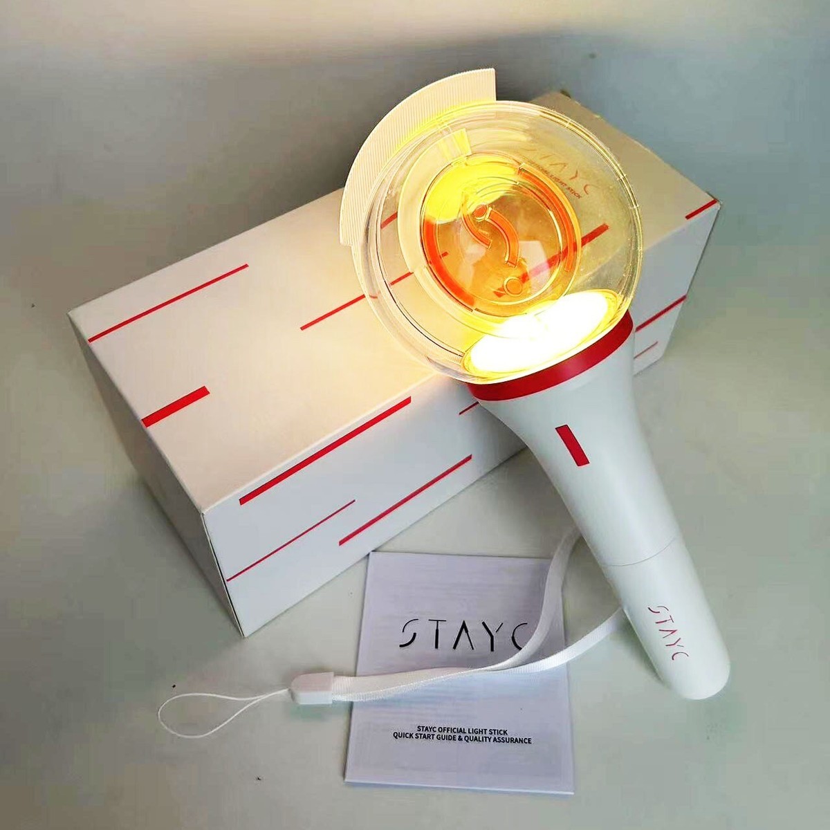 アイドル IS:SUE OFFICIAL LIGHT STICK IS:SUE OFFICIAL LIGHT STICK – LAPONE STORE