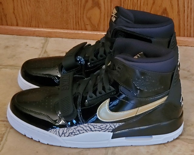 air jordan legacy 312 white black