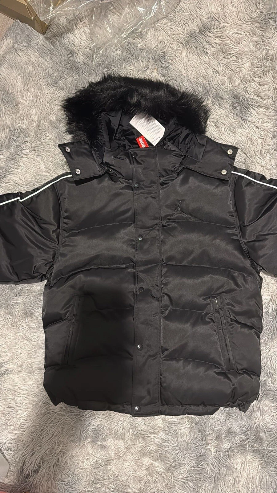 Veste matelassée noire SUPREME x Jordan FW24 
