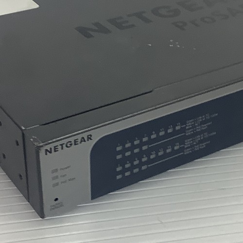 NETGEAR JGS516PE ProSafe Plus 16-Port Gigabit Ethernet Switch with PoE - Picture 3 of 9