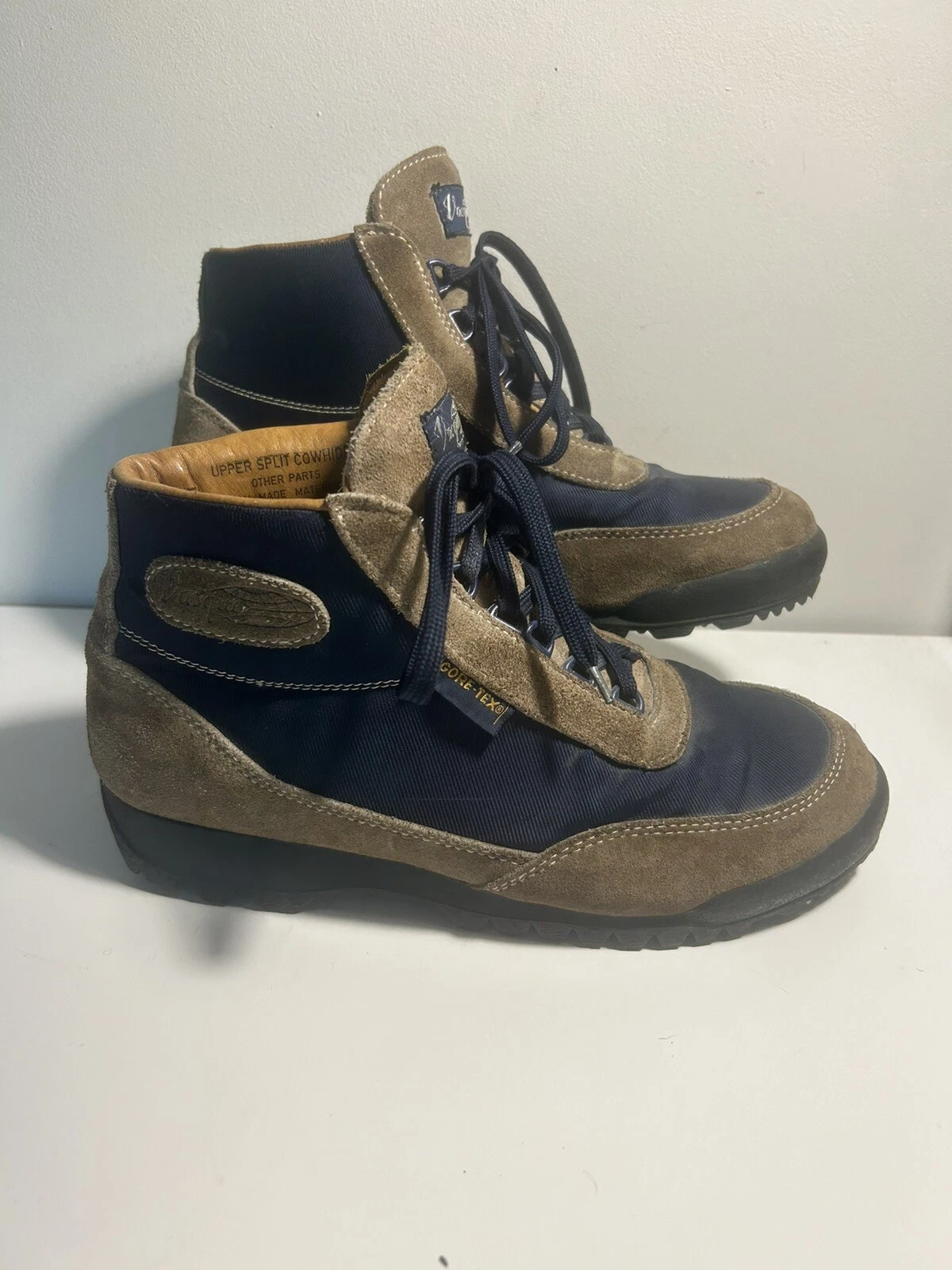 Vasque Skywalk Gortex Boots Womens 8.5 Chukka Hiking Suede Brown Made in Italy