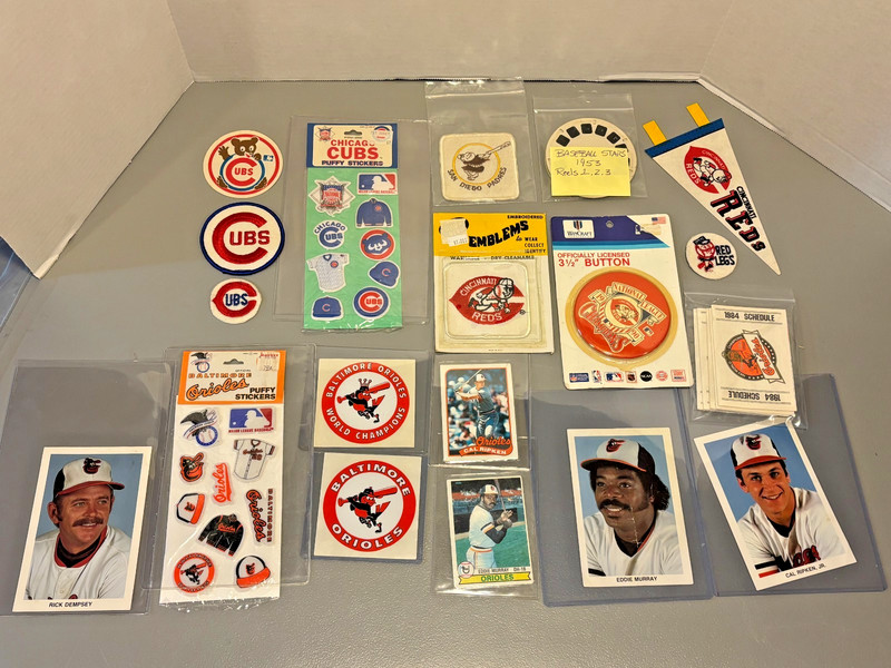 Vintage MLB Lot * ORIOLES REDS PADRES * Stickers Patches Pins Cards View-masters
