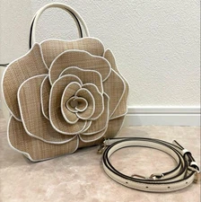 m1114 Kate Spade Flora 3D Straw Rose Crossbody Bag Natural New Authentic