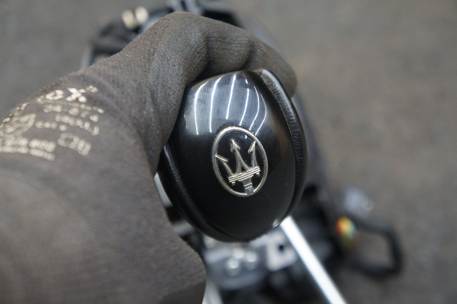 Gearbox Floor Shifter Knob Lever Black 80050200 Maserati Grancabrio 2010-17+