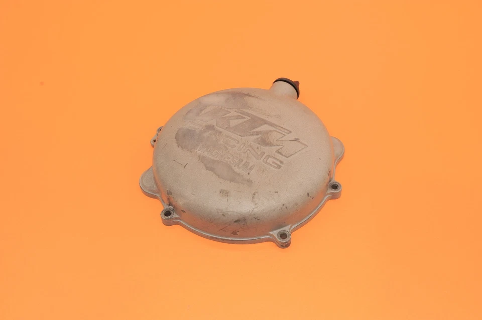 04-07 KTM 300 XC 300XC 2006 OEM cubierta de embrague exterior tapa del cárter del motor derecho Foto 2 de 4