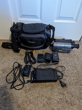 Sony Video 8 Handycam CCD-TRV19 Camcorder - NEEDS REPAIR AS IS - w/ Accessories