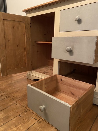 Pinewood dresser with open top shelving (Farmhouse Style) - Picture 6 of 6