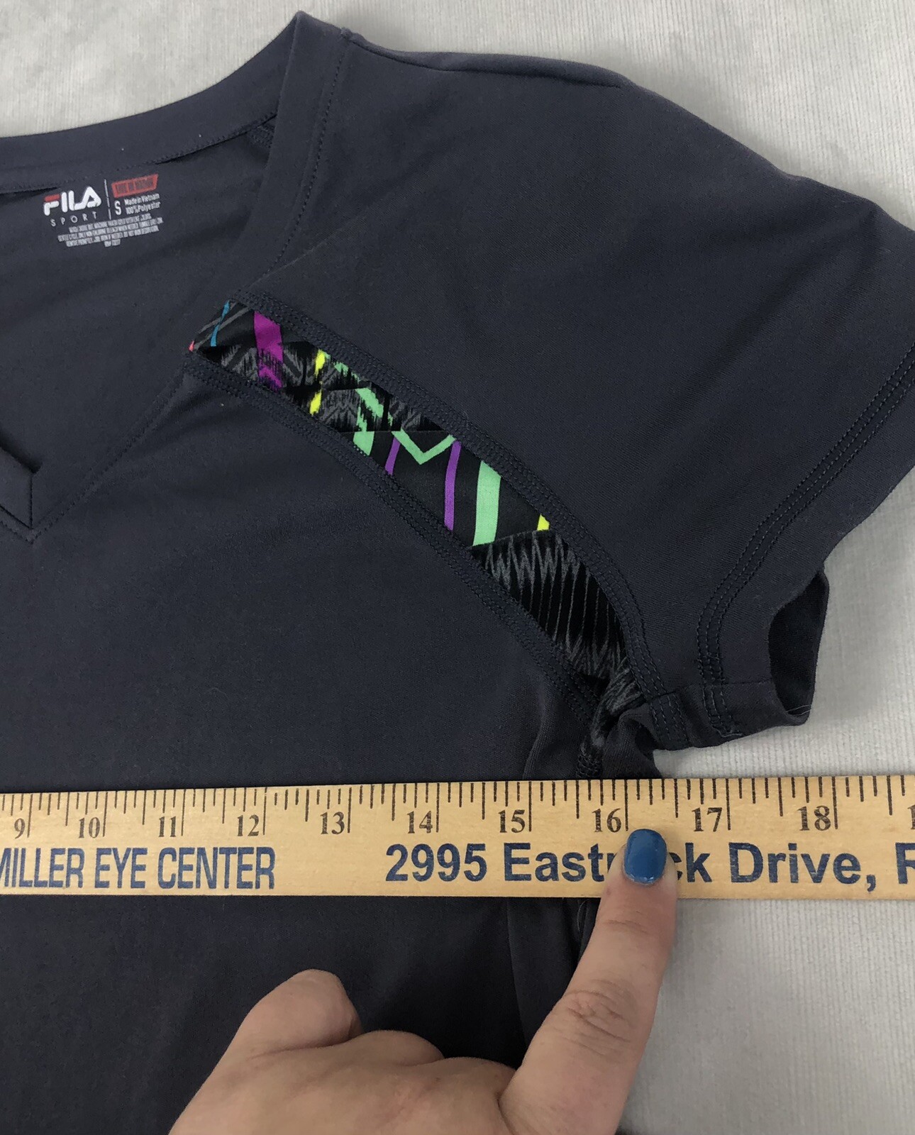 FILA SPORT Women's Short Sleeve VNeck Activewear Top Gray Shirt Size