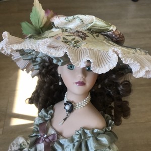 victorian style porcelain dolls
