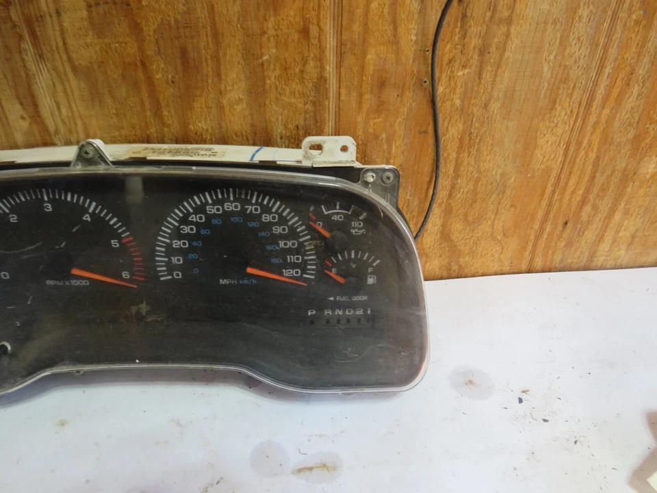 1998 Dodge Ram 1500 INSTRUMENT CLUSTER GAUGE - Image 3 of 4