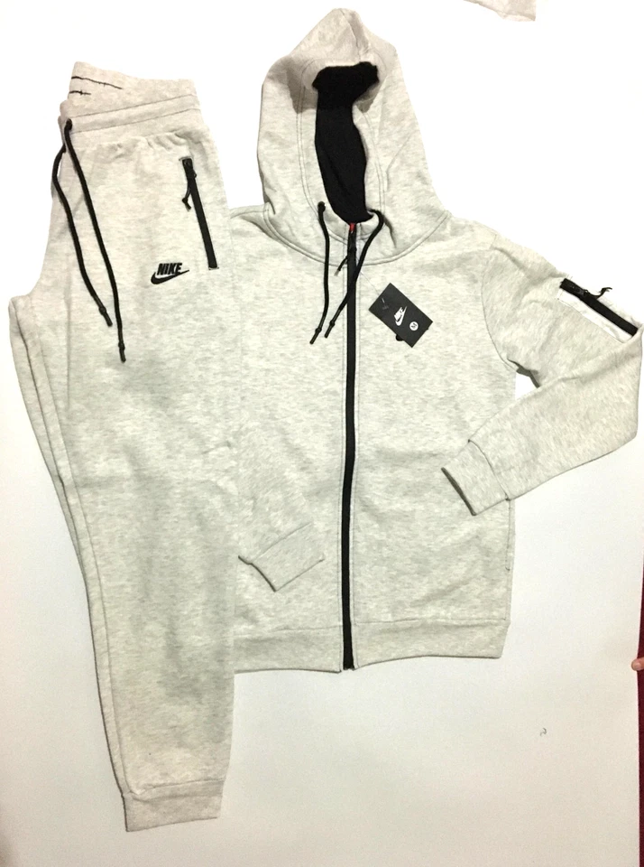 Men's Nike Fleece Set with Hoodie and Jogger Pants - Image 2 of 4